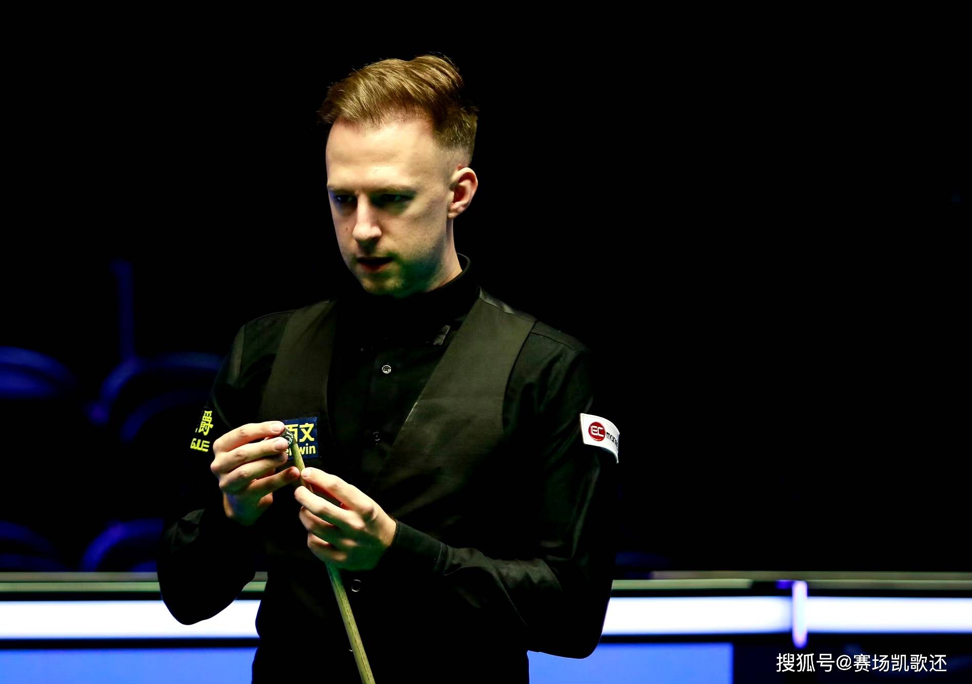 均表现出了 均表现出了