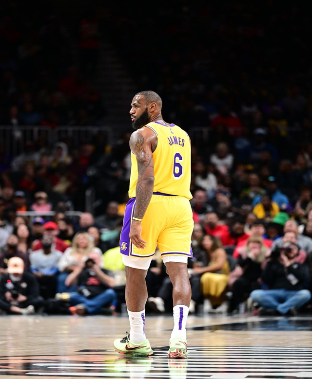 的更衣室稳 的更衣室稳